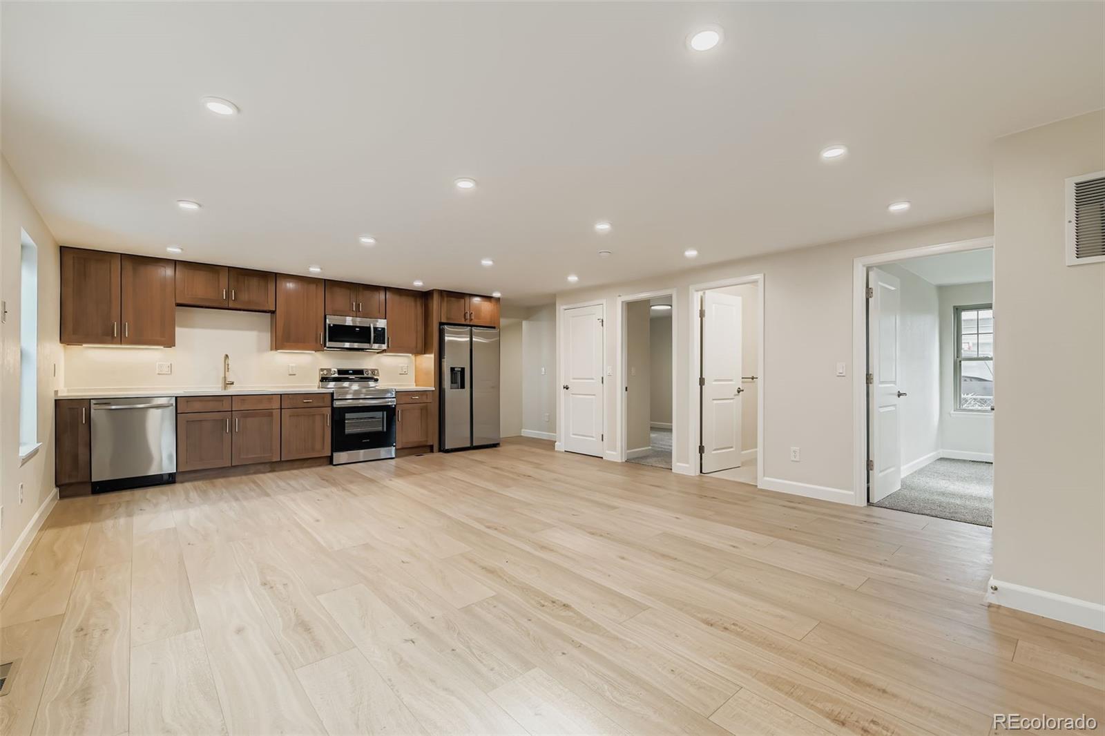 MLS Image #3 for 6771  bellaire street,commerce city, Colorado