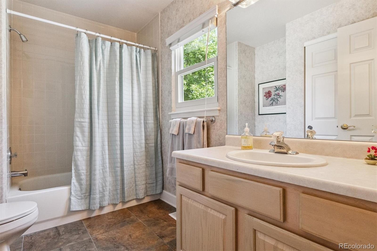 MLS Image #20 for 9691 e arbor place,englewood, Colorado