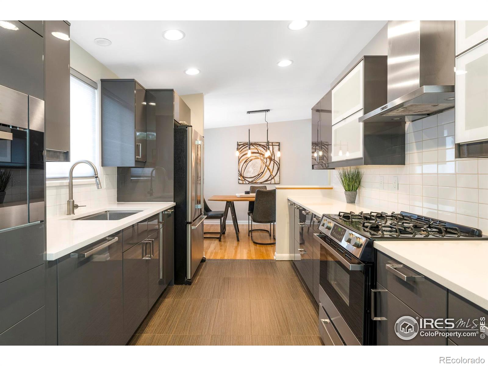MLS Image #11 for 260 s jasmine street,denver, Colorado