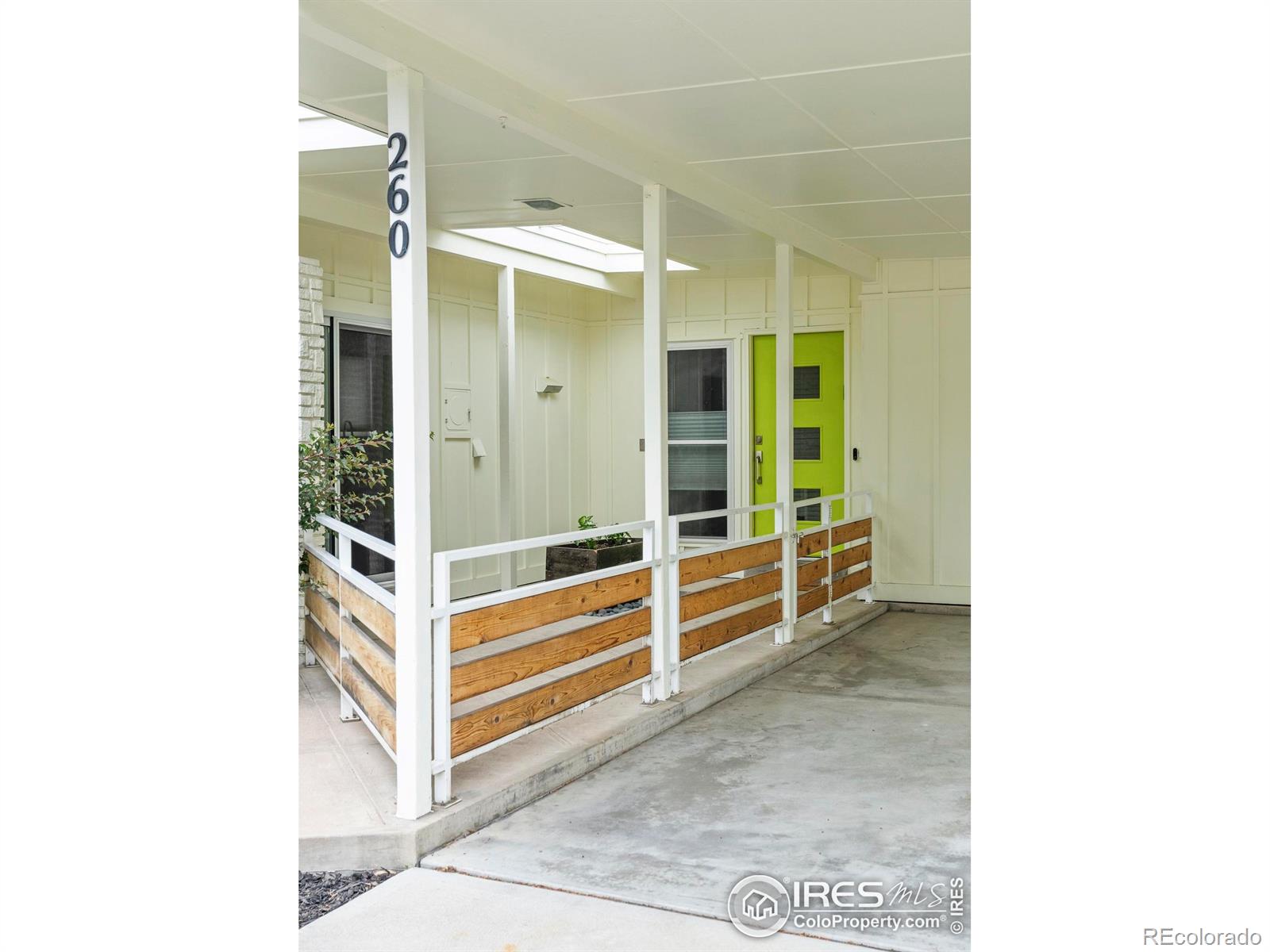 MLS Image #2 for 260 s jasmine street,denver, Colorado