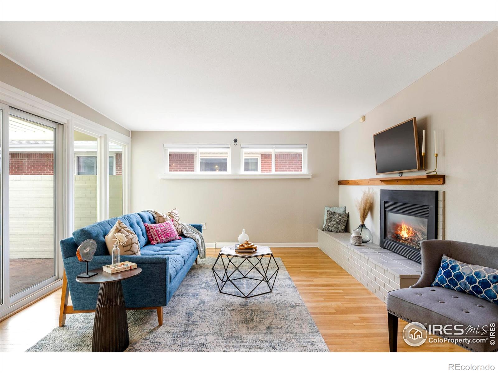 MLS Image #5 for 260 s jasmine street,denver, Colorado
