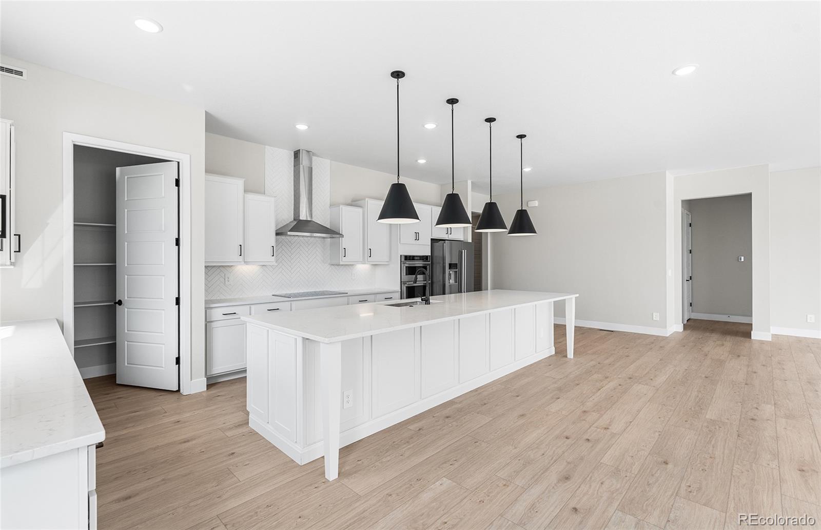 MLS Image #9 for 8831 s quemoy street,aurora, Colorado