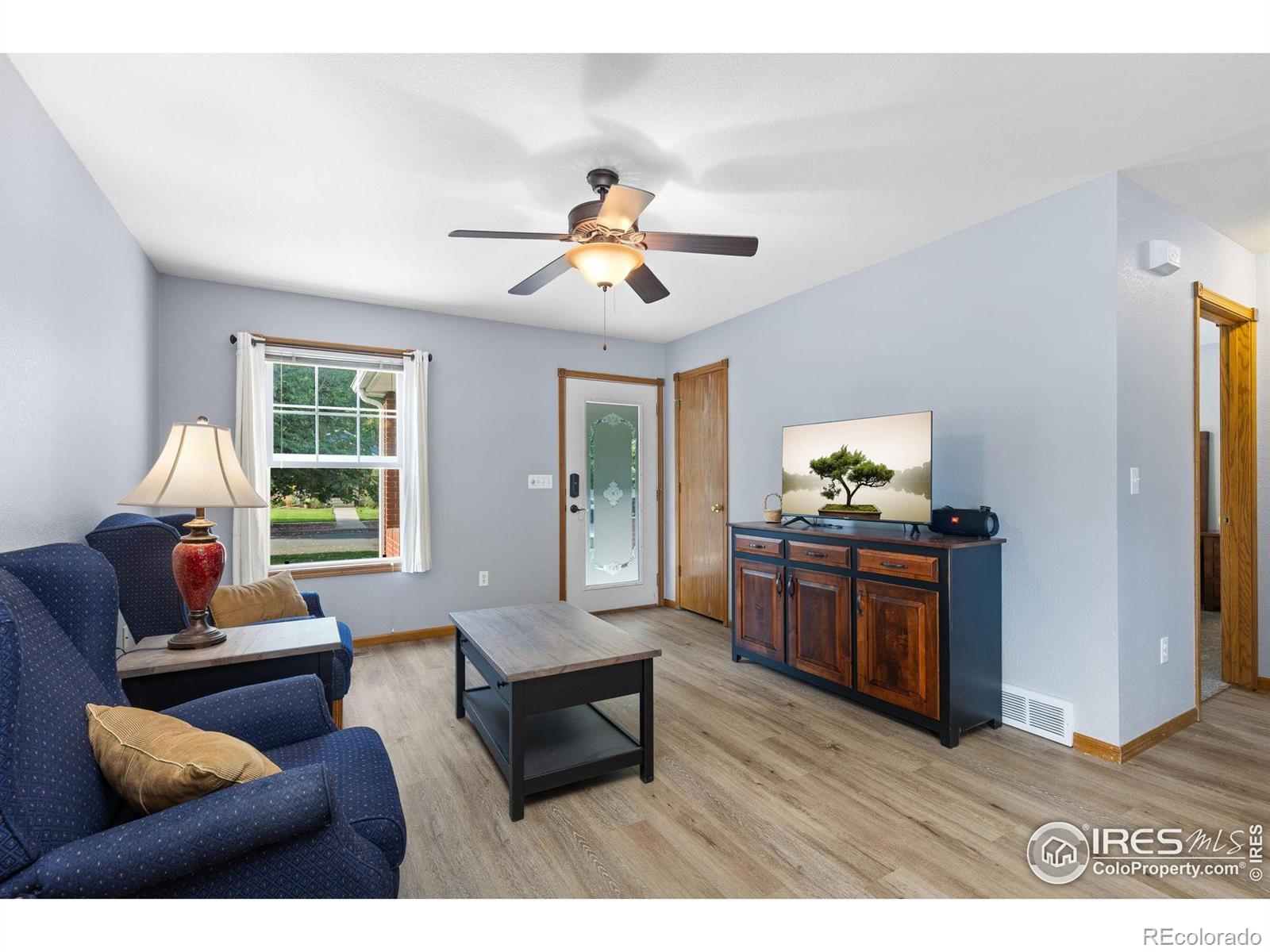 MLS Image #6 for 305 e colorado avenue,berthoud, Colorado