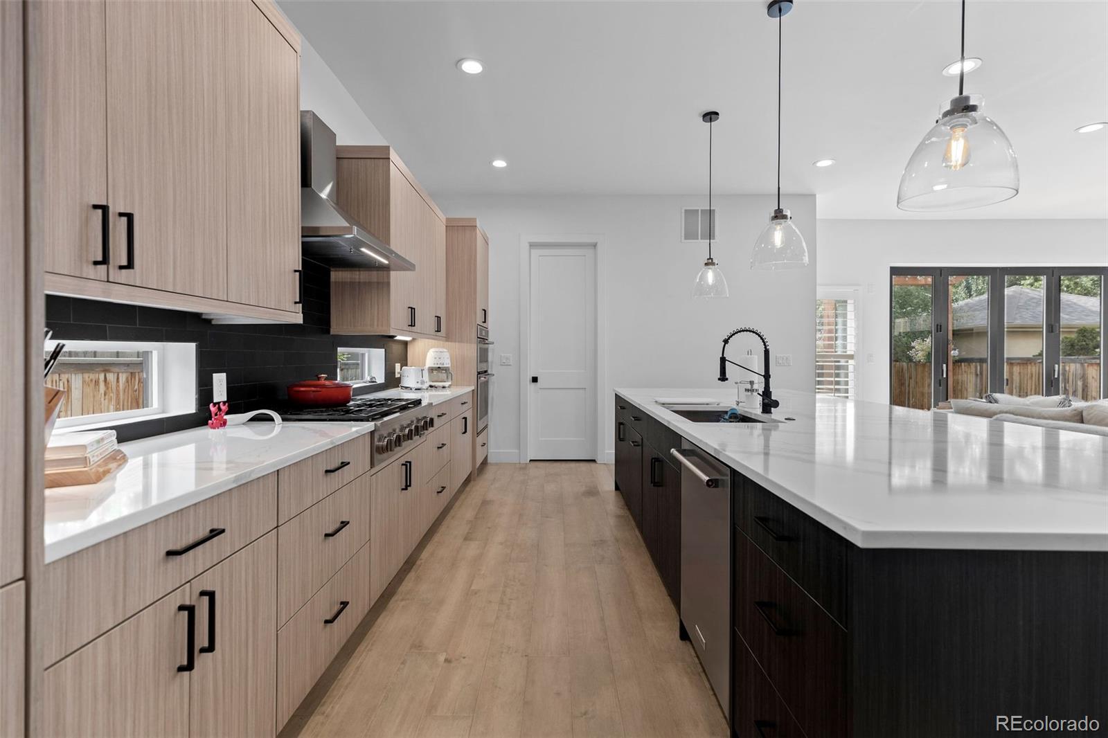 MLS Image #10 for 2283 s franklin street,denver, Colorado