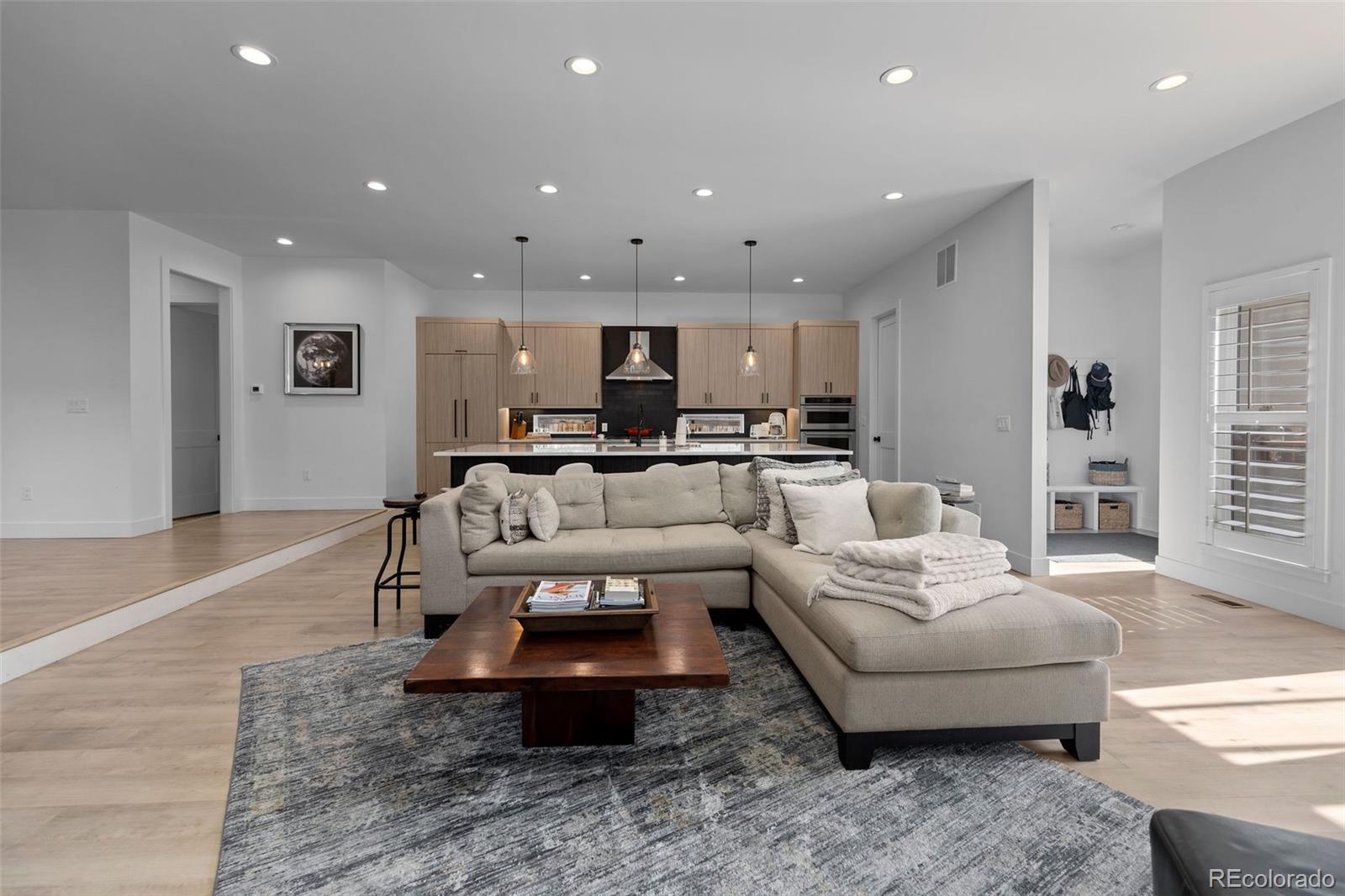 MLS Image #17 for 2283 s franklin street,denver, Colorado