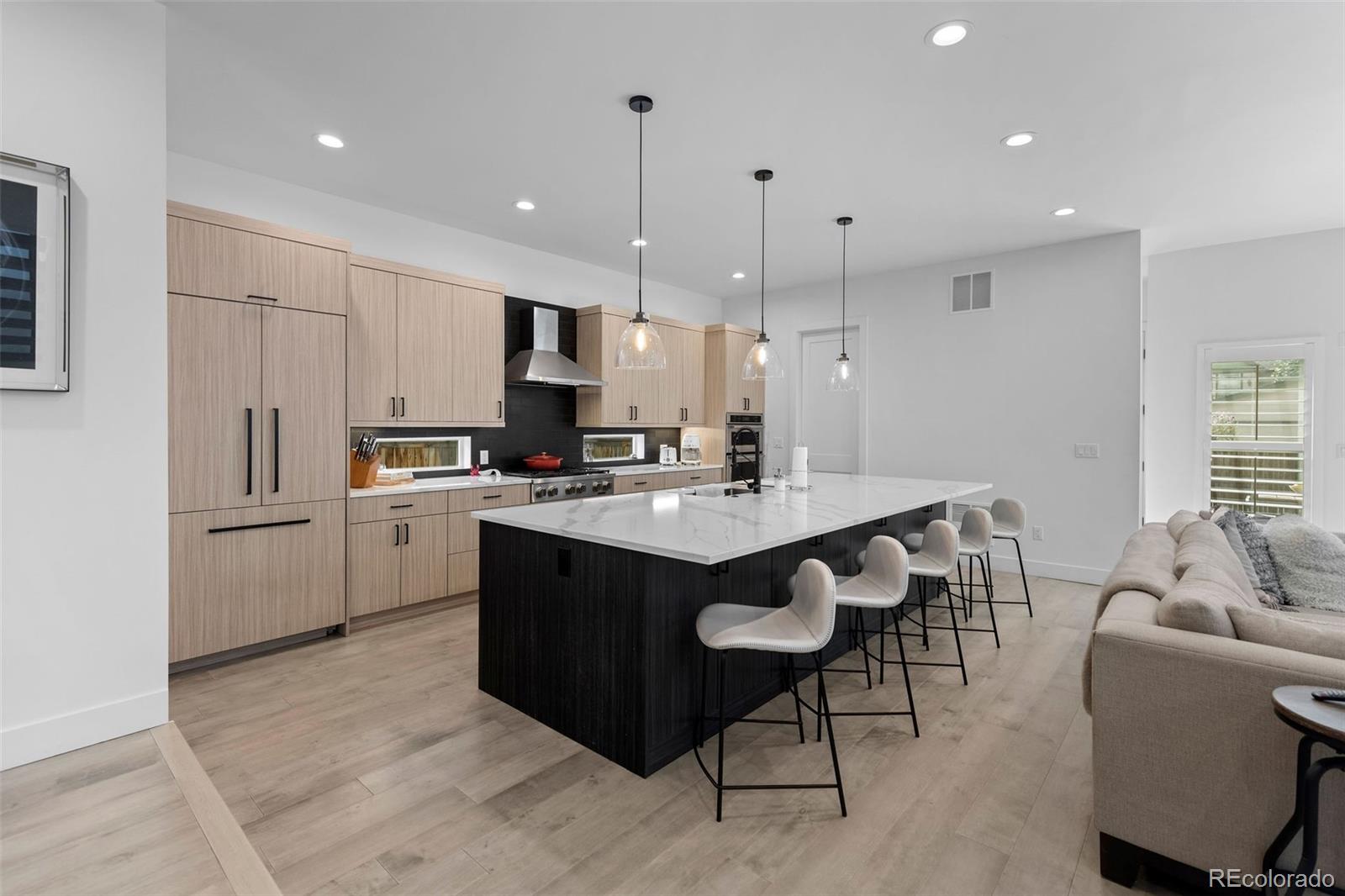 MLS Image #5 for 2283 s franklin street,denver, Colorado