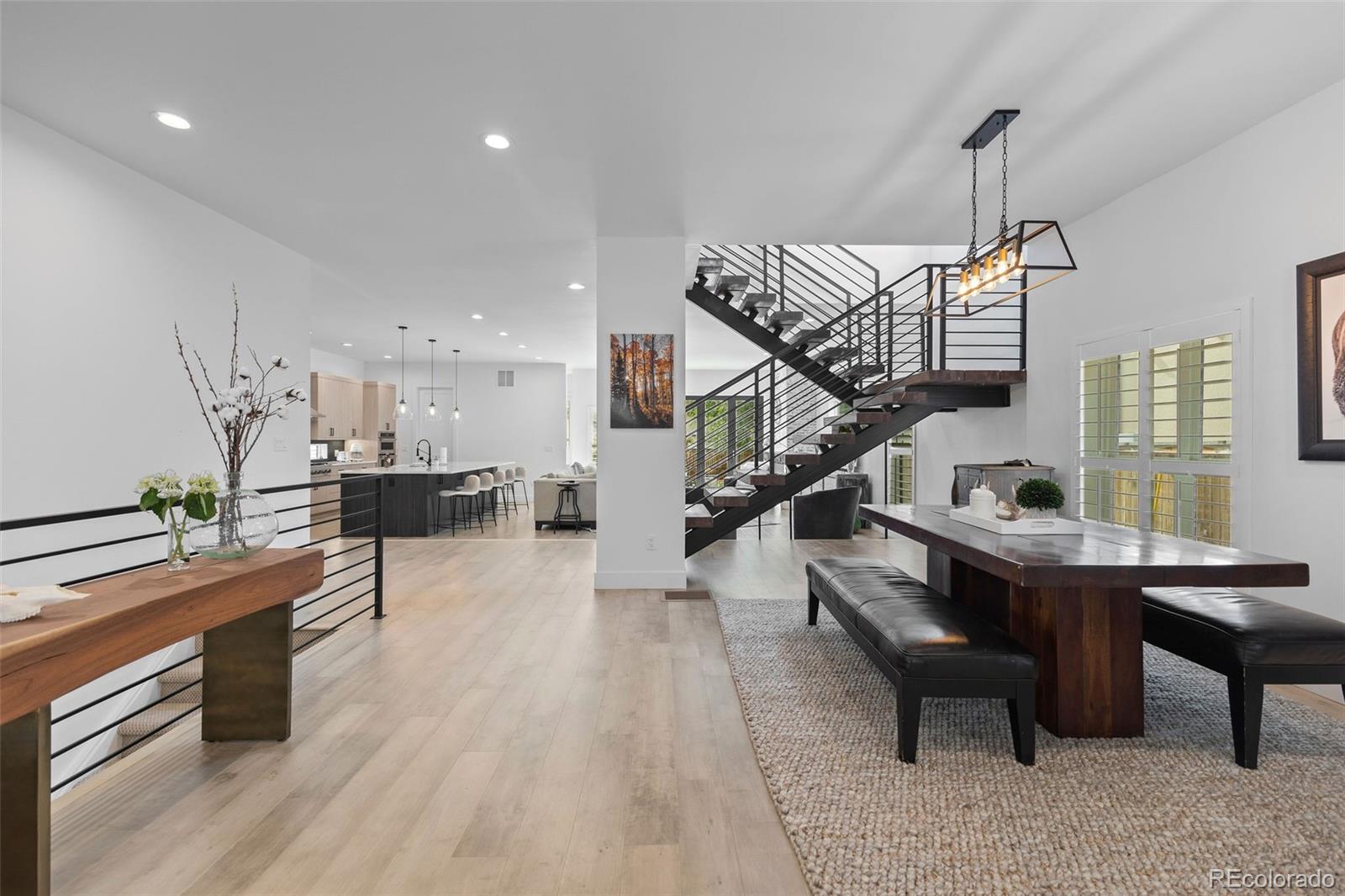 MLS Image #6 for 2283 s franklin street,denver, Colorado