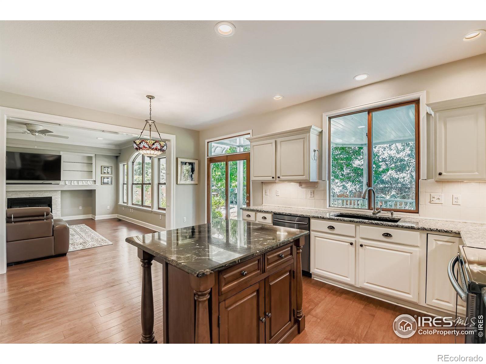 MLS Image #5 for 1612  zinnia circle,lafayette, Colorado