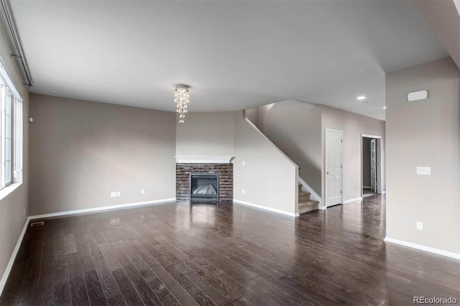 MLS Image #3 for 4981 s versailles circle,aurora, Colorado