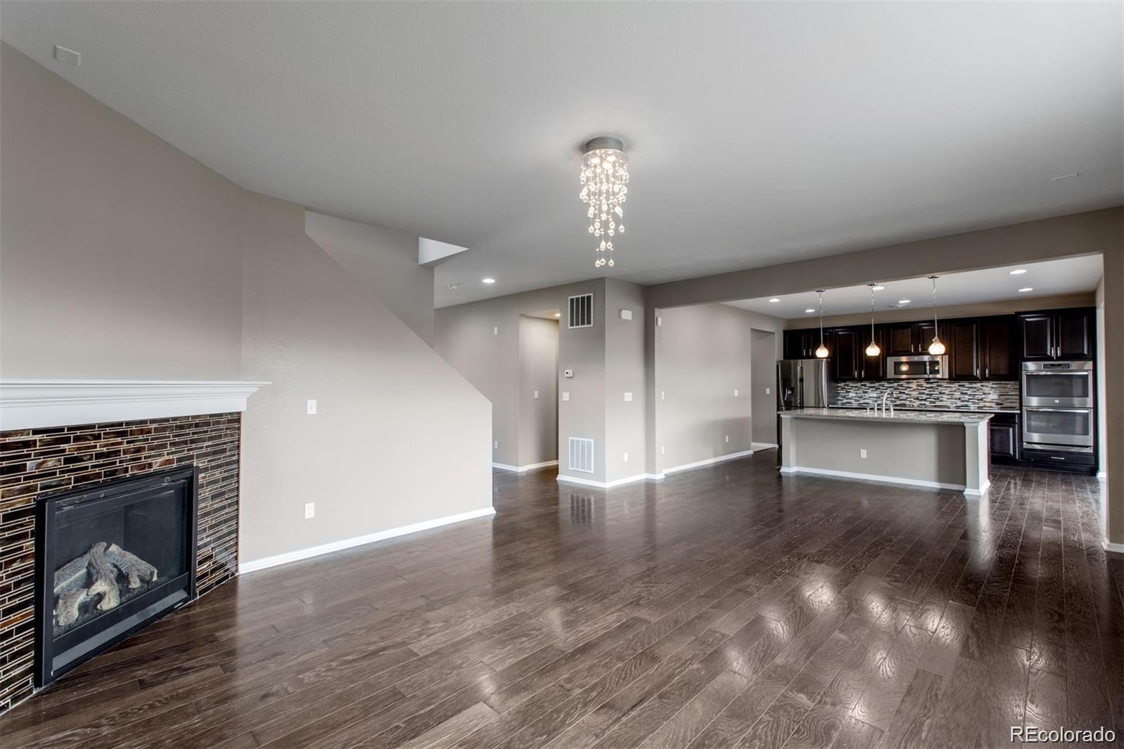 MLS Image #4 for 4981 s versailles circle,aurora, Colorado