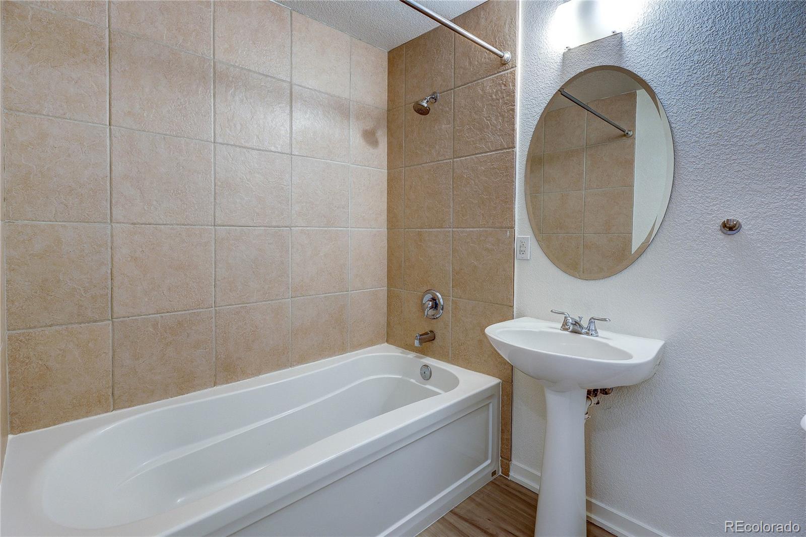 MLS Image #5 for 2352 s xanadu way,aurora, Colorado
