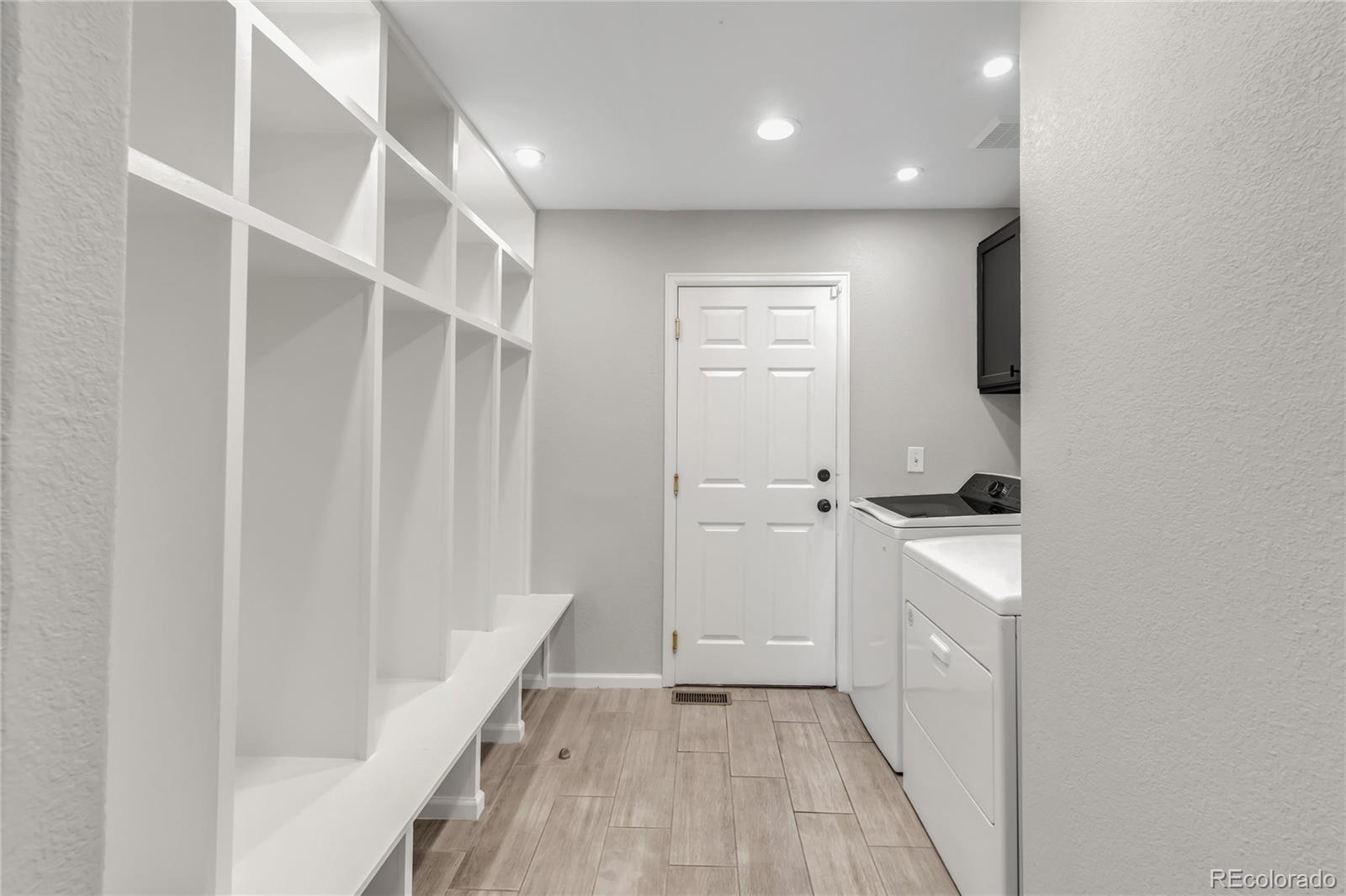 MLS Image #15 for 5247 s riviera circle,aurora, Colorado