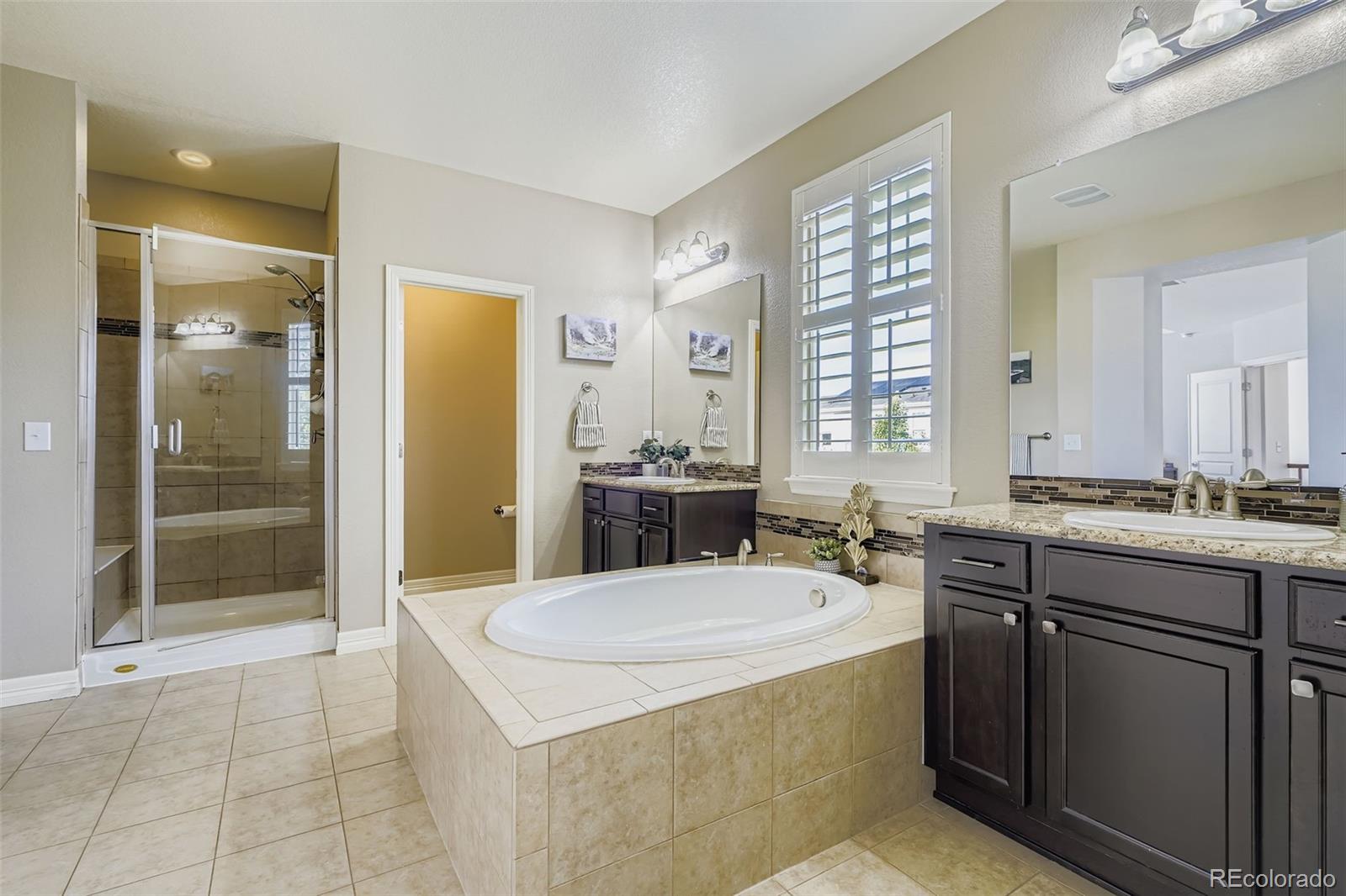 MLS Image #18 for 2754  lima street,denver, Colorado