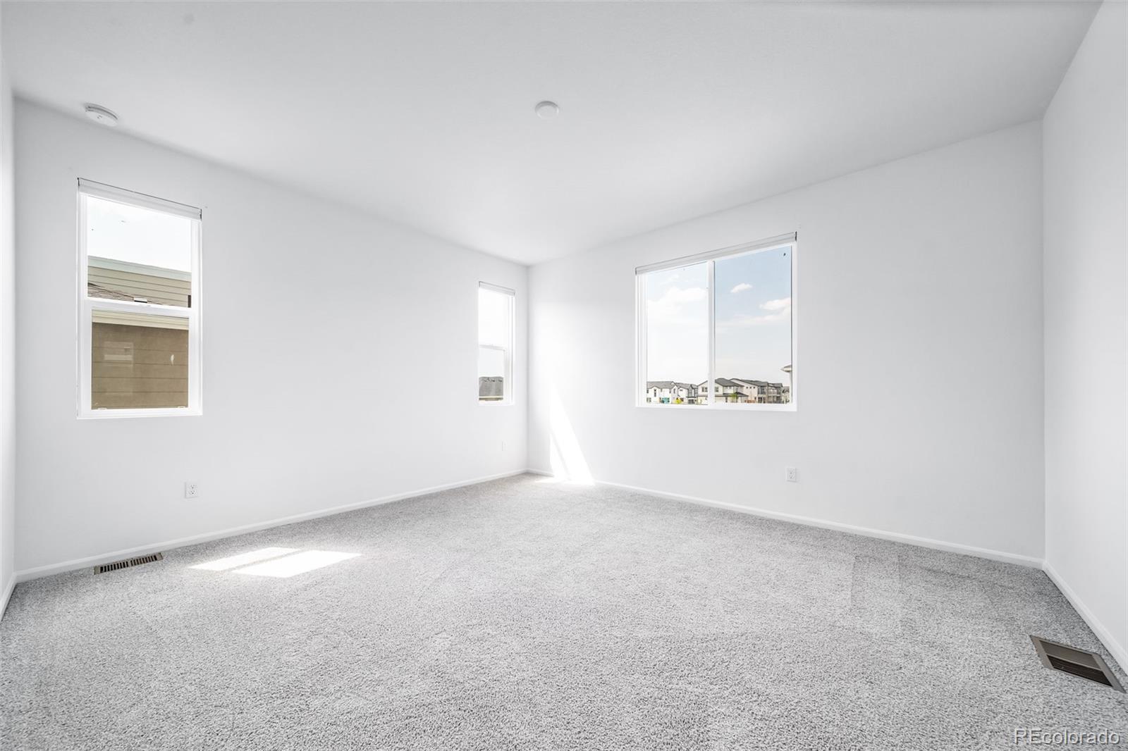 MLS Image #12 for 22806 e tufts place,aurora, Colorado