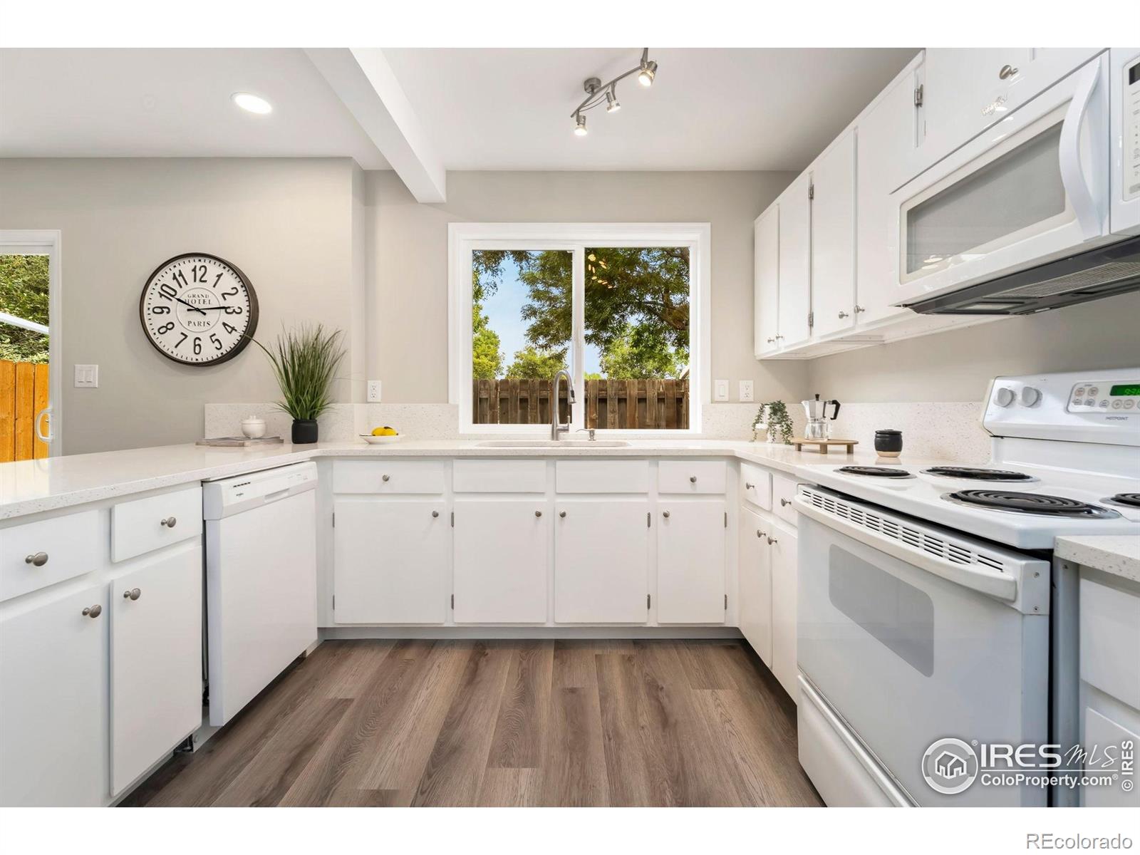 MLS Image #9 for 3005  ross drive,fort collins, Colorado