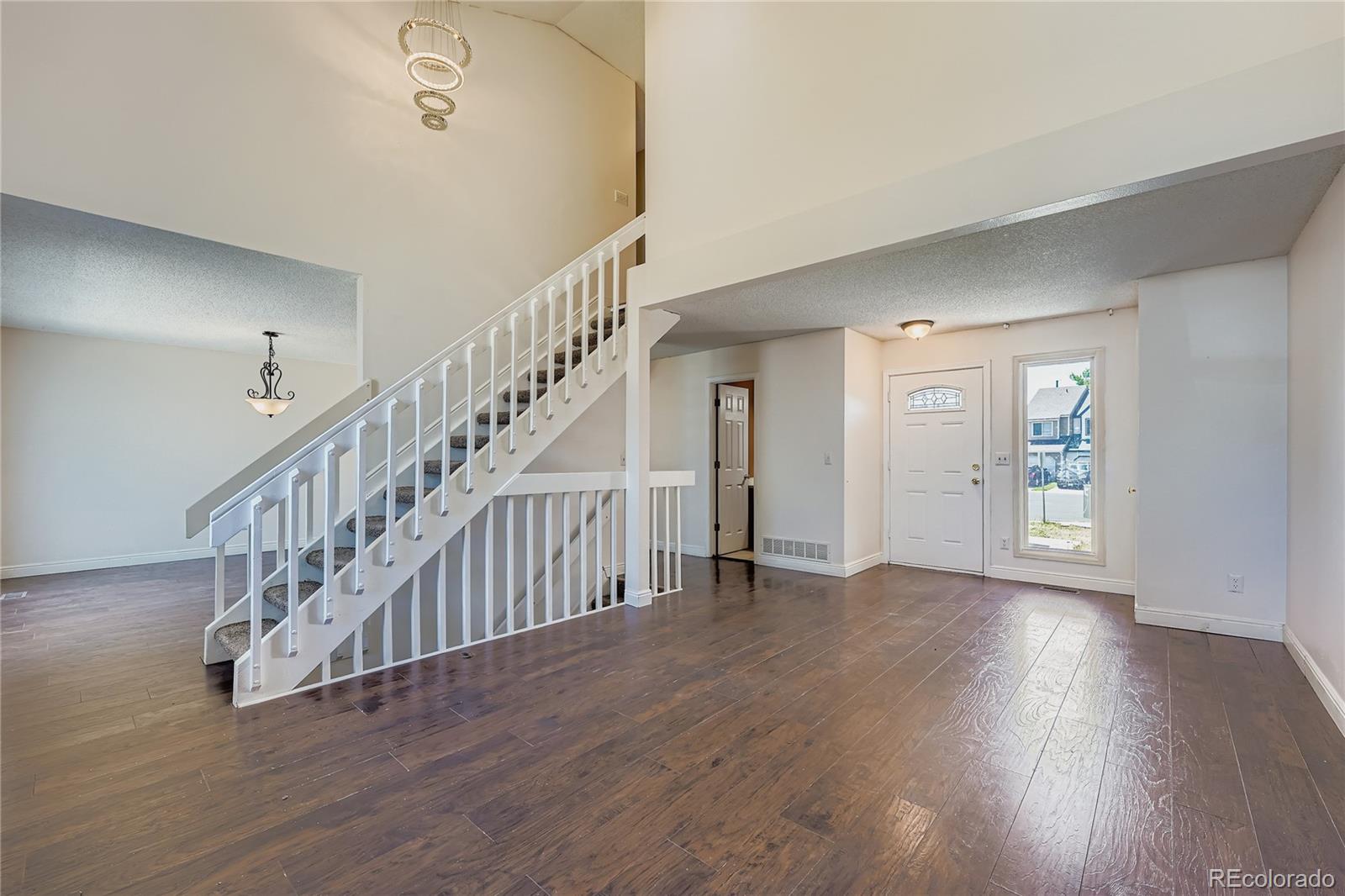 MLS Image #5 for 3742 s ensenada street,aurora, Colorado