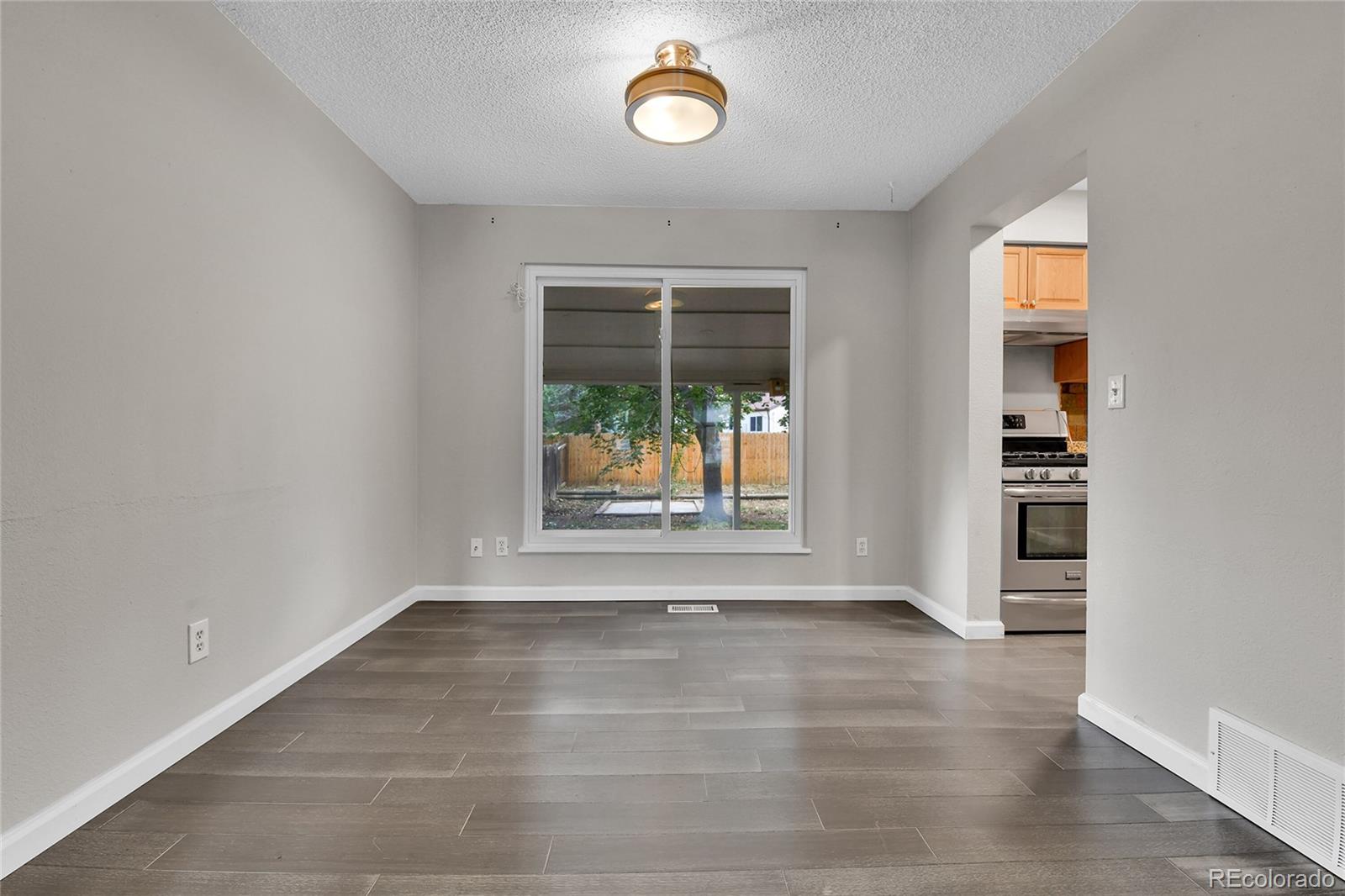 MLS Image #16 for 2348 s elkhart street,aurora, Colorado