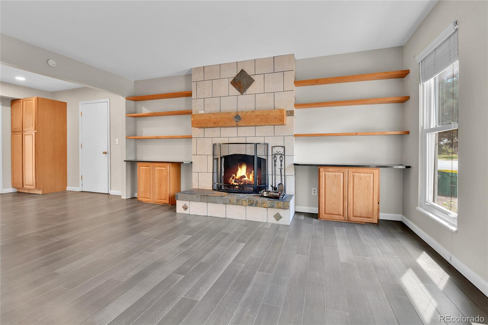 MLS Image #2 for 2348 s elkhart street,aurora, Colorado