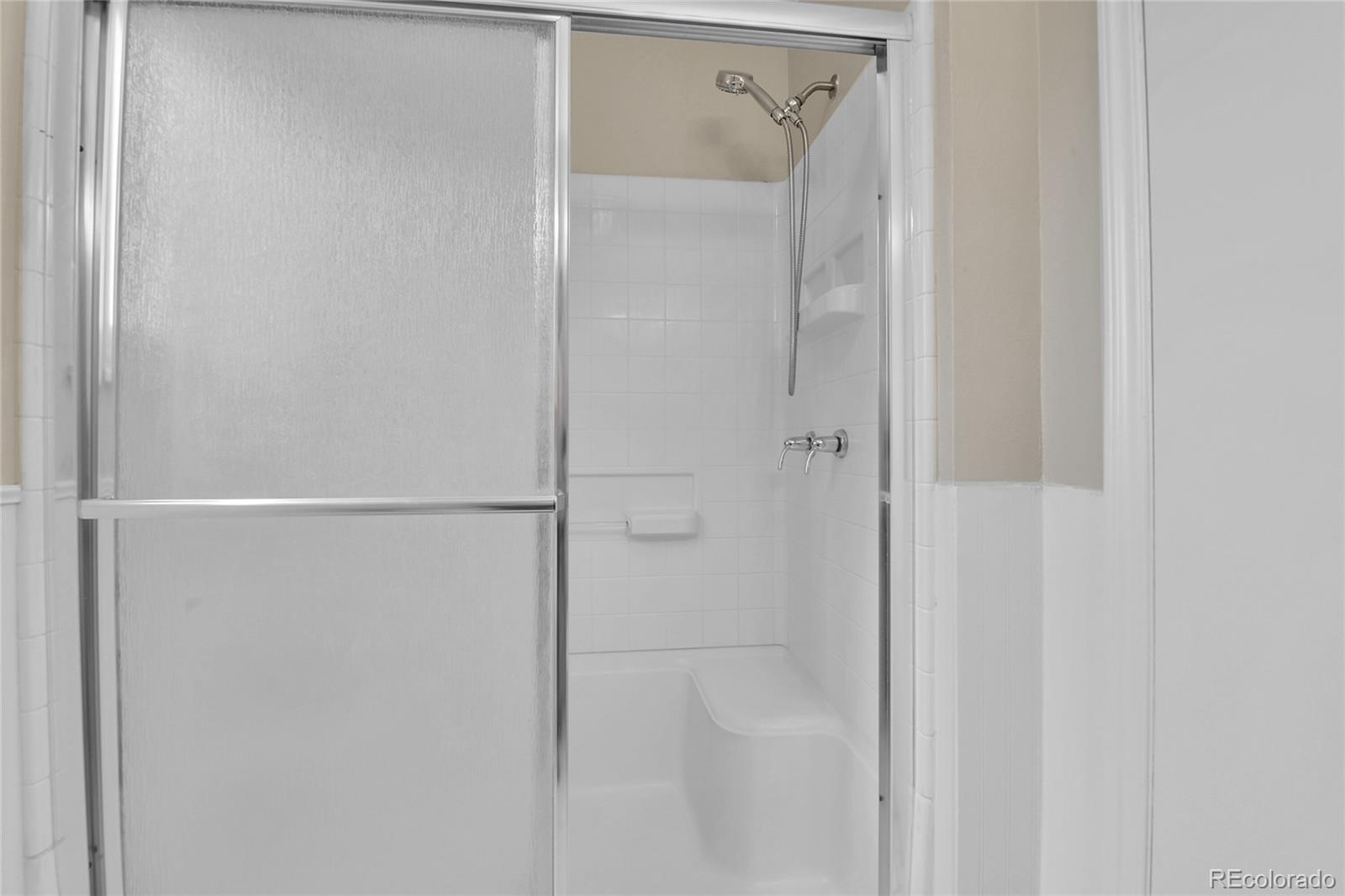 MLS Image #22 for 2348 s elkhart street,aurora, Colorado