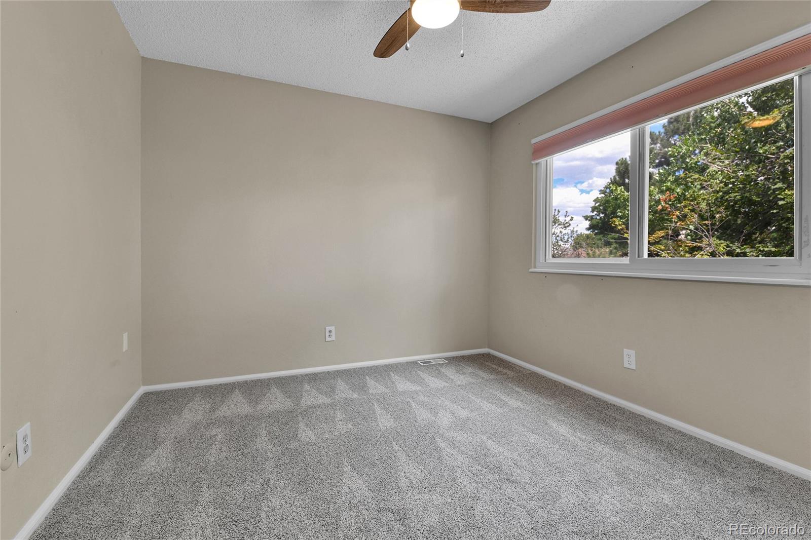 MLS Image #23 for 2348 s elkhart street,aurora, Colorado