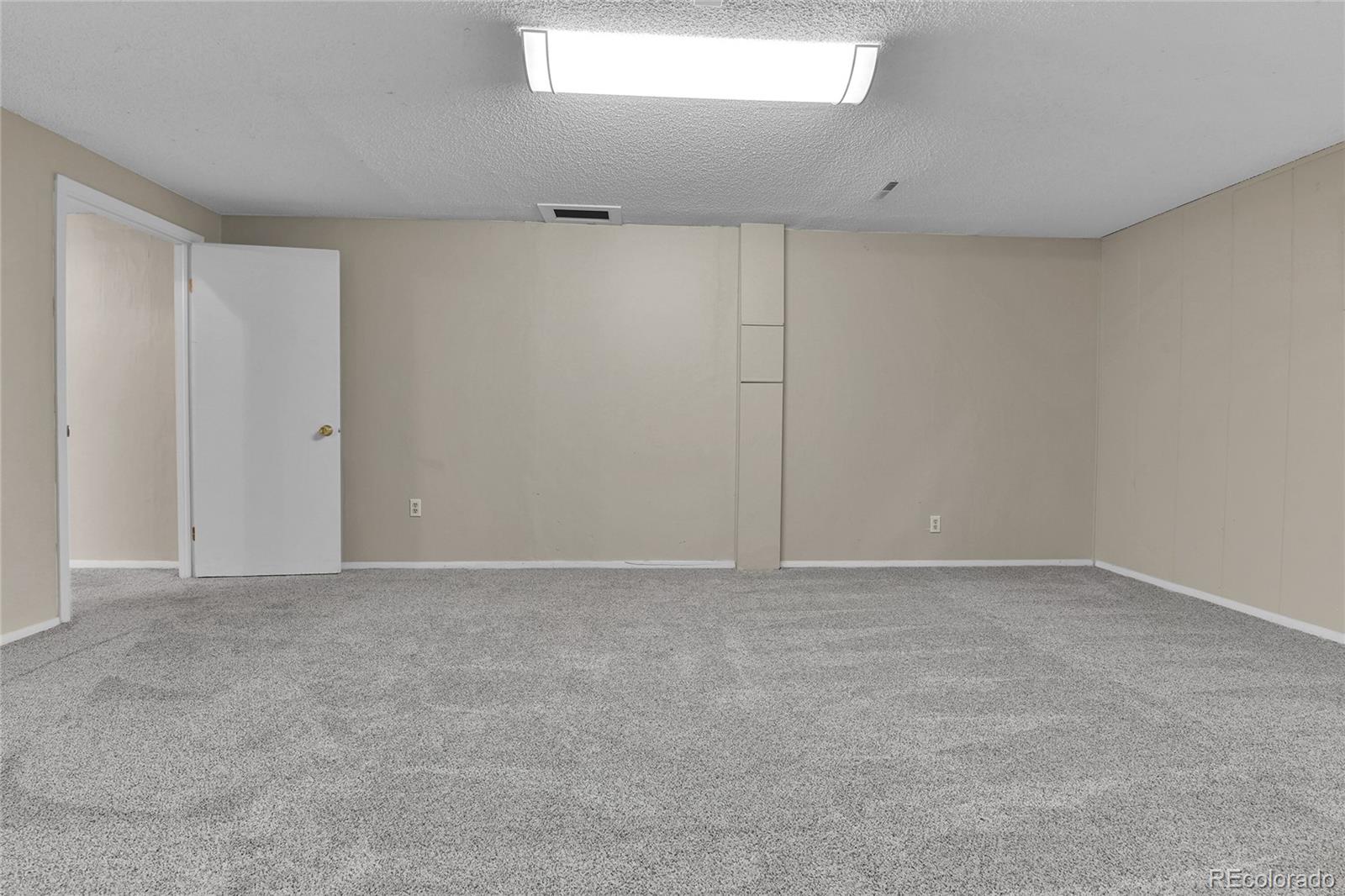 MLS Image #33 for 2348 s elkhart street,aurora, Colorado