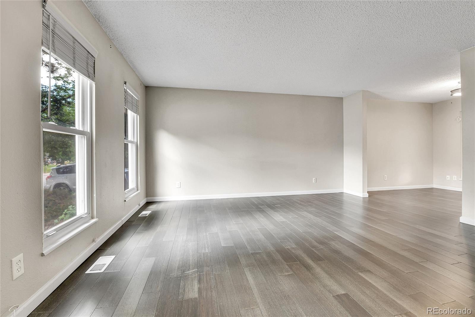 MLS Image #7 for 2348 s elkhart street,aurora, Colorado