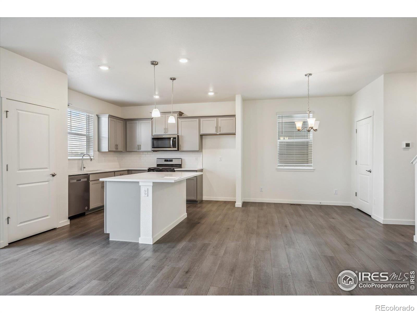 MLS Image #4 for 925  tallus street,lochbuie, Colorado
