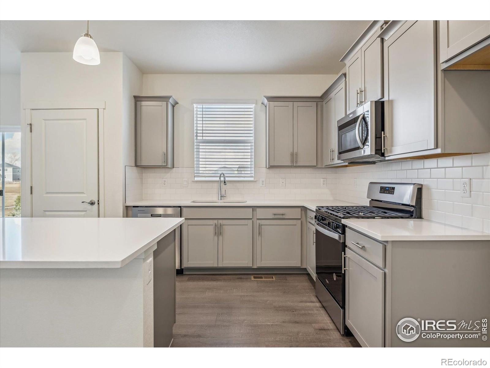 MLS Image #9 for 925  tallus street,lochbuie, Colorado