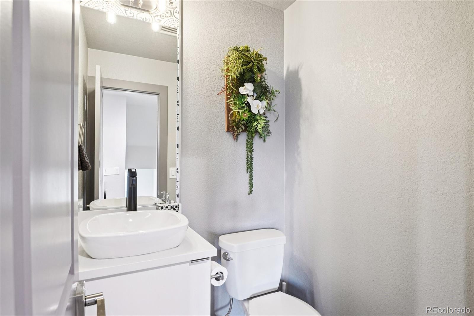 MLS Image #16 for 2816 w 26th avenue 102,denver, Colorado