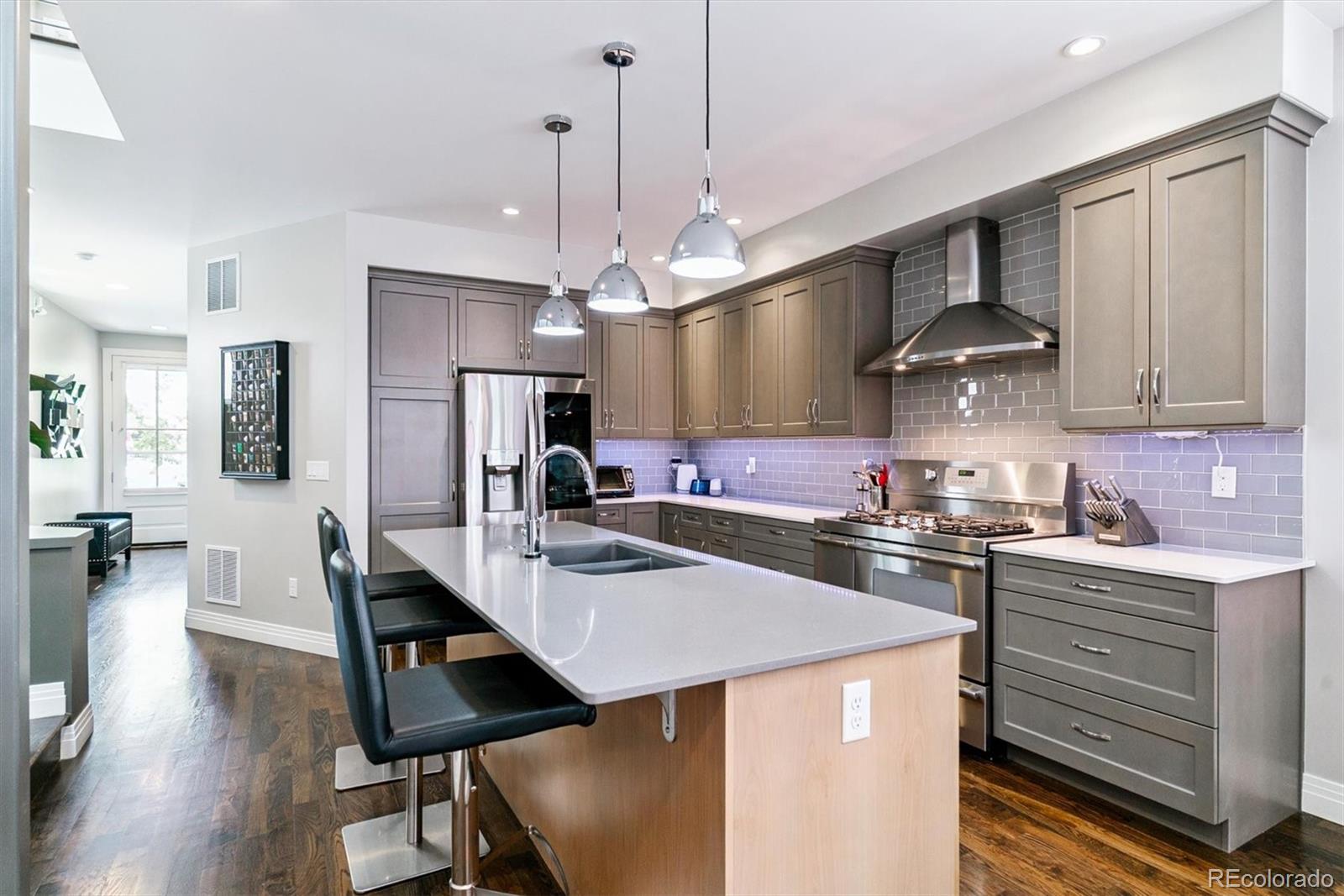 MLS Image #7 for 2428 n clarkson street,denver, Colorado