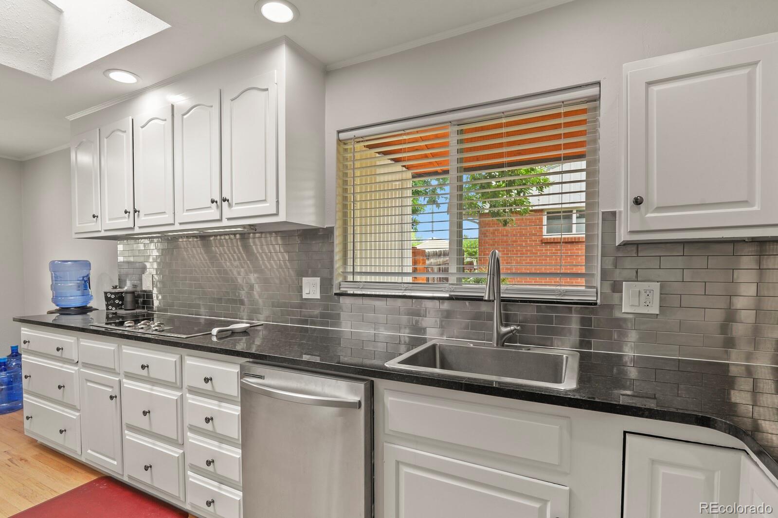 MLS Image #13 for 691 s holly street,denver, Colorado