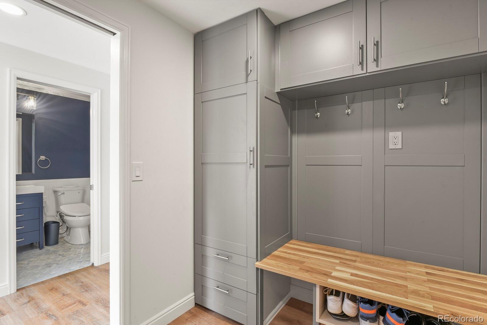 MLS Image #18 for 691 s holly street,denver, Colorado