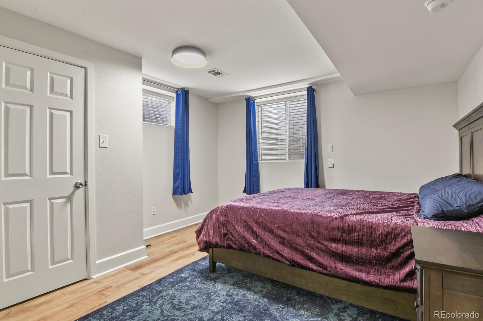 MLS Image #33 for 691 s holly street,denver, Colorado