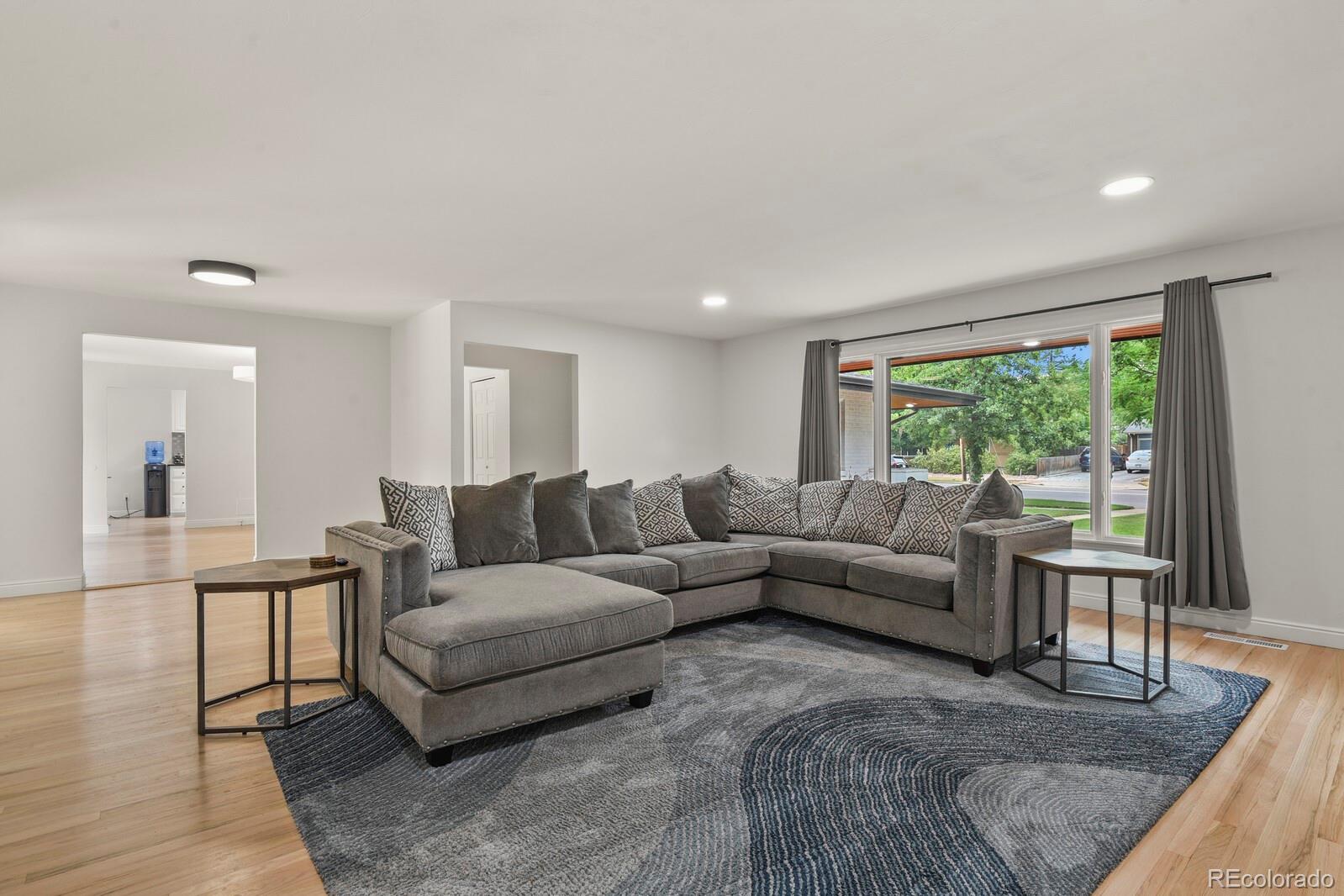 MLS Image #8 for 691 s holly street,denver, Colorado