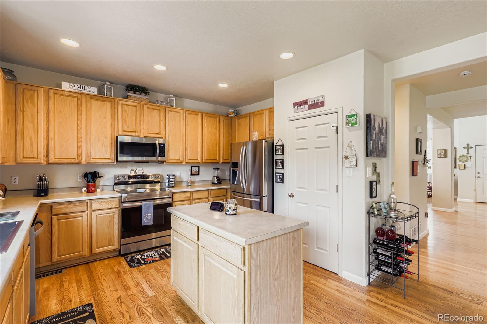 MLS Image #9 for 11463  kenton street,commerce city, Colorado