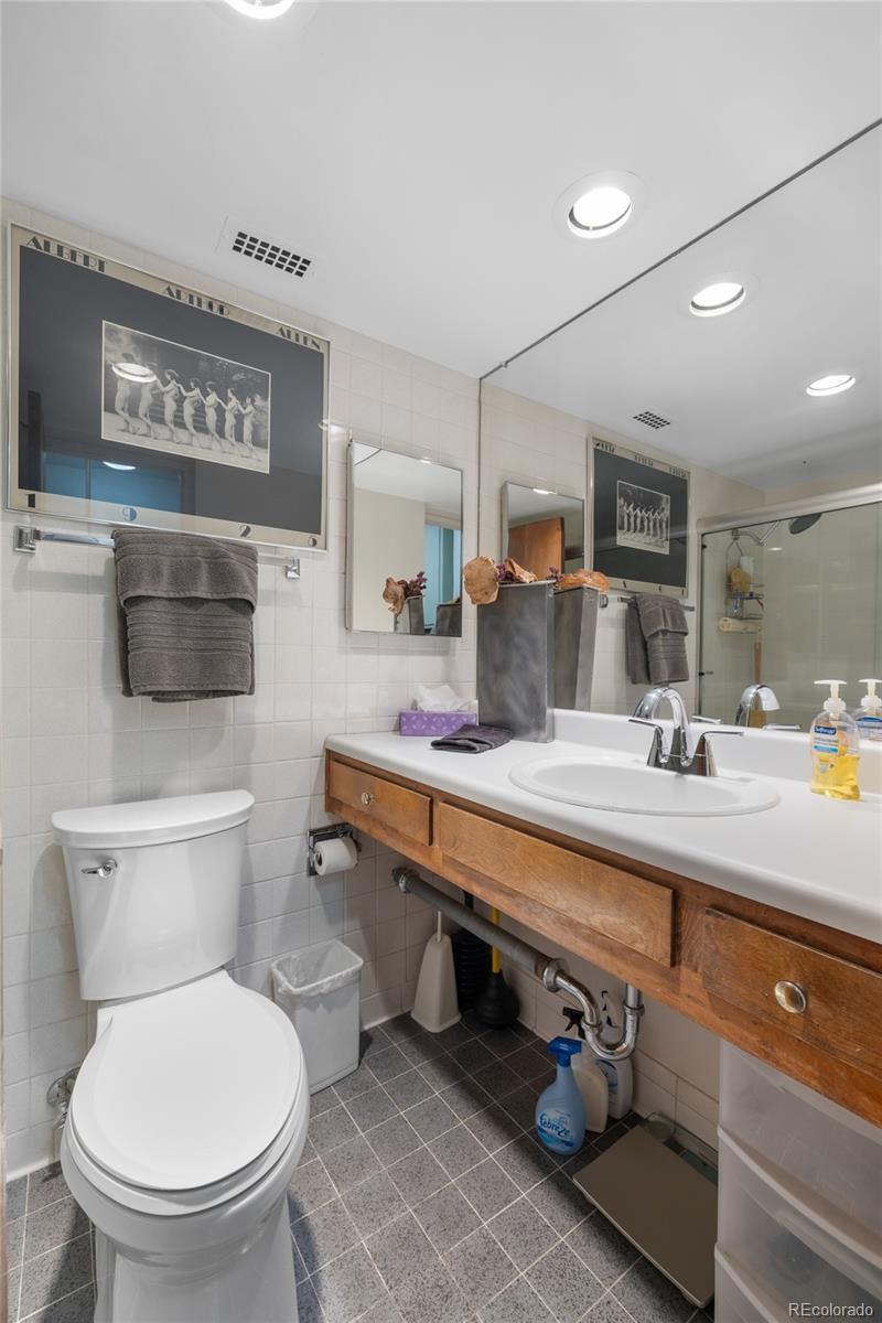 MLS Image #12 for 790 n washington street,denver, Colorado