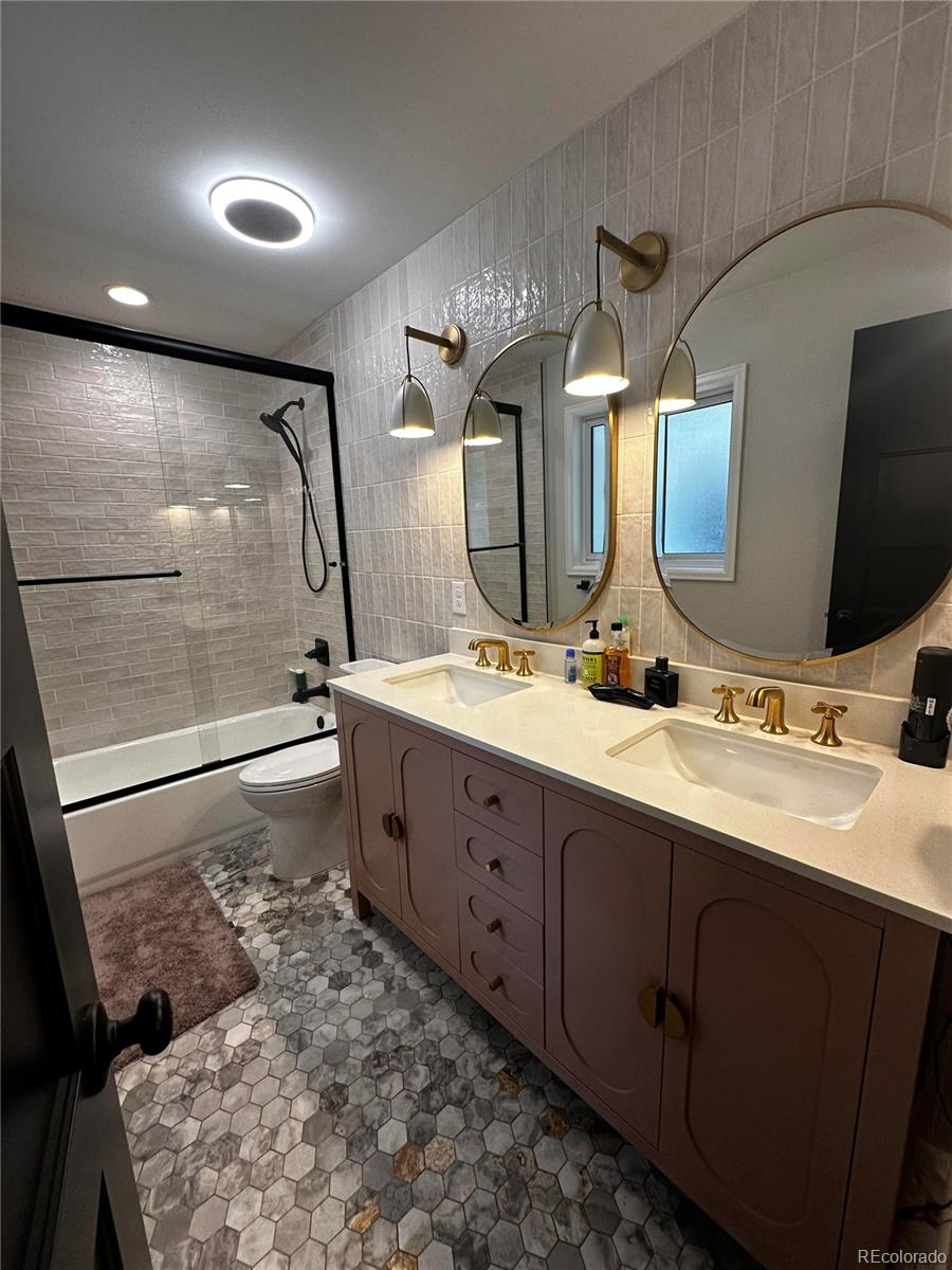 MLS Image #10 for 3071 s krameria street,denver, Colorado
