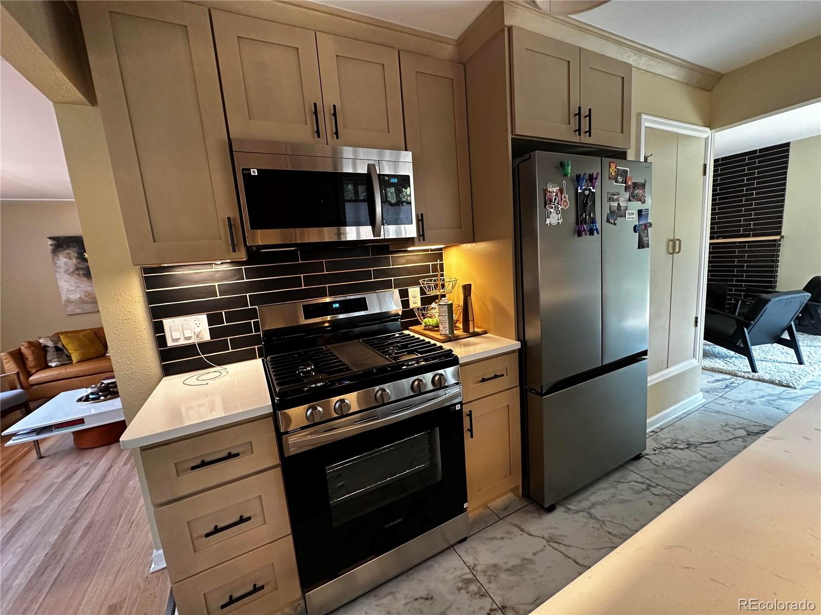MLS Image #6 for 3071 s krameria street,denver, Colorado