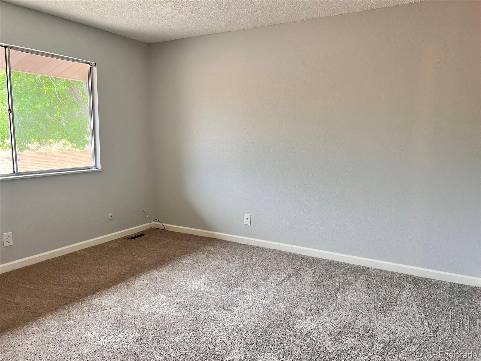 MLS Image #10 for 3561 s kittredge street,aurora, Colorado