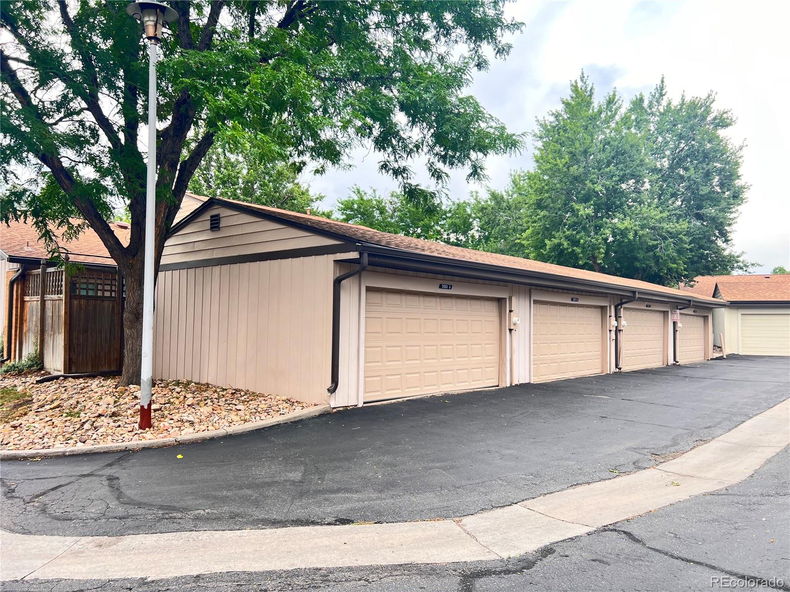 MLS Image #11 for 3561 s kittredge street,aurora, Colorado