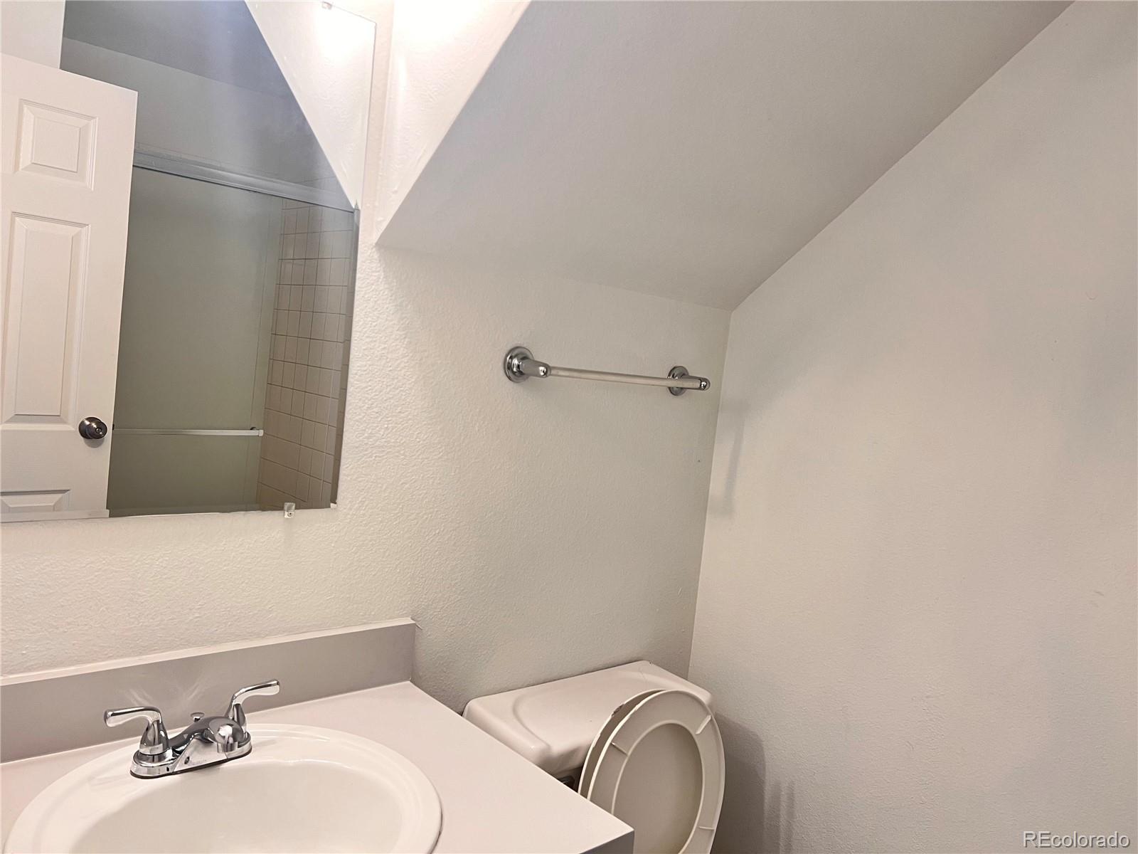 MLS Image #5 for 3561 s kittredge street,aurora, Colorado