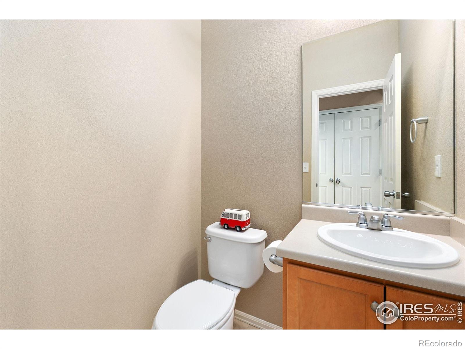 MLS Image #18 for 3392  wagon trail road,fort collins, Colorado
