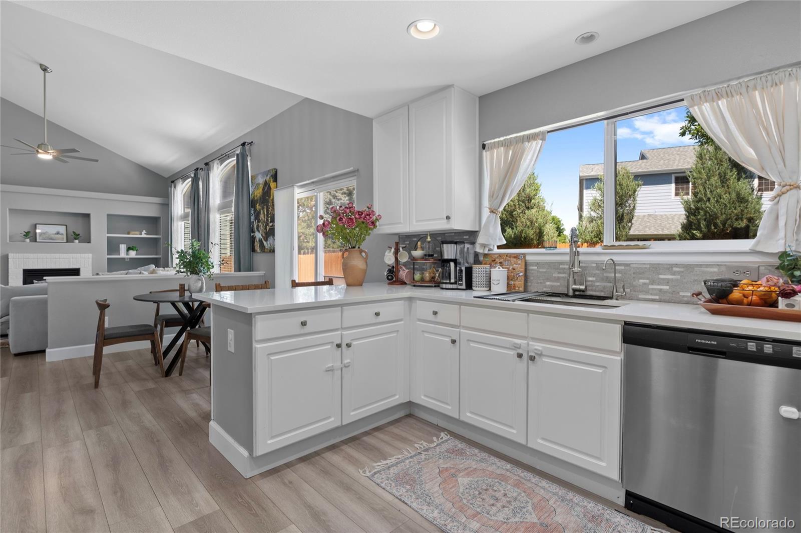 MLS Image #3 for 18565 e berry drive,aurora, Colorado