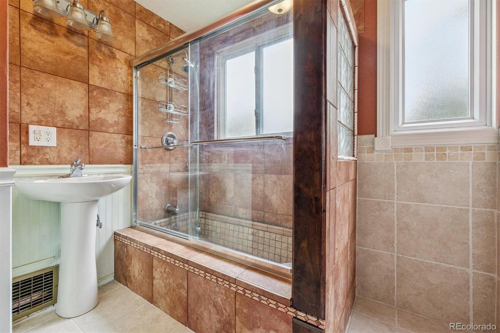 MLS Image #14 for 1165  independence street,lakewood, Colorado