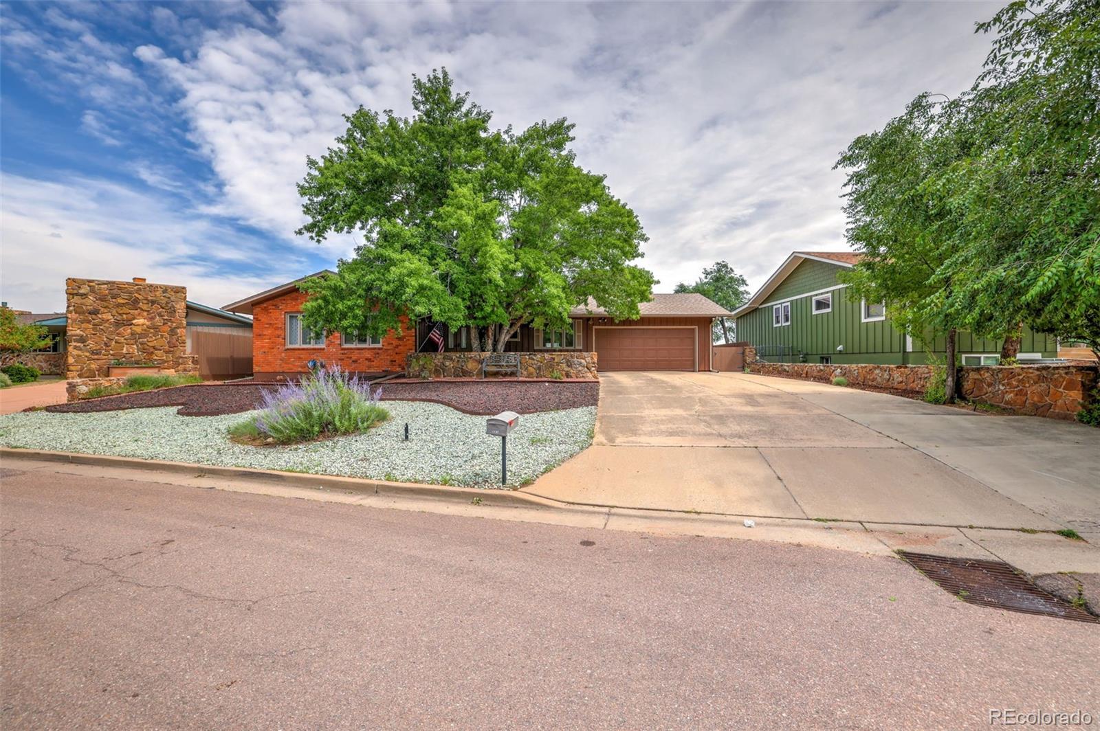 MLS Image #1 for 223  crystal hills boulevard,manitou springs, Colorado