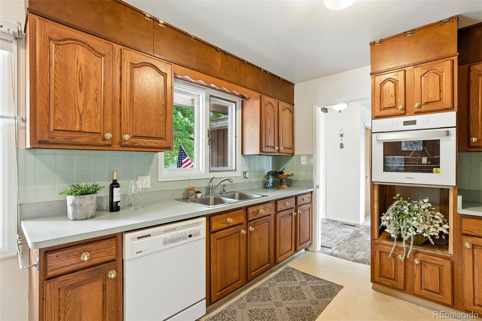 MLS Image #10 for 223  crystal hills boulevard,manitou springs, Colorado