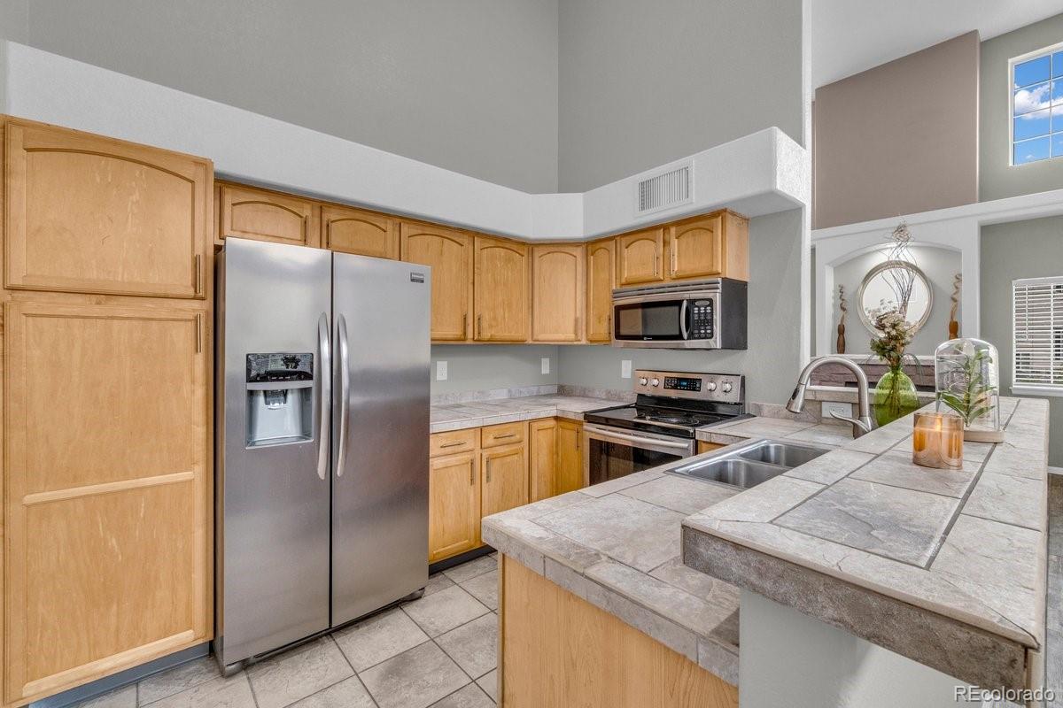 MLS Image #12 for 1425 s chambers road,aurora, Colorado