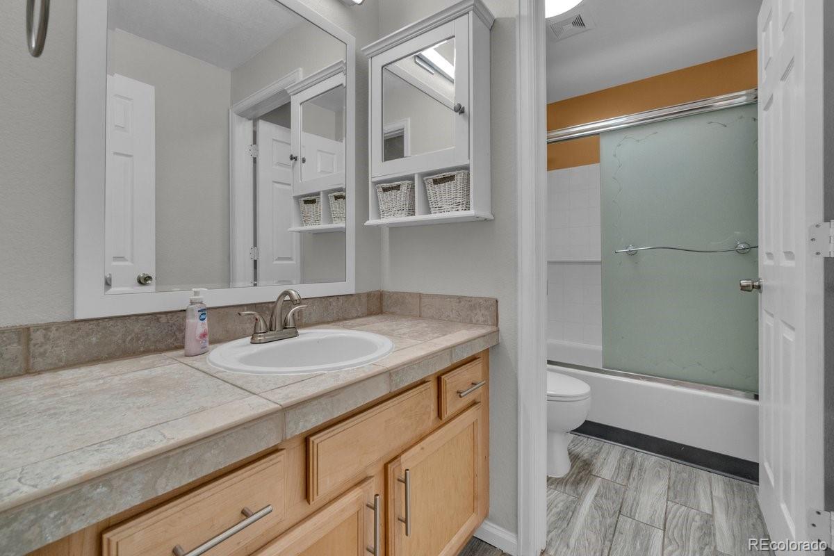 MLS Image #8 for 1425 s chambers road,aurora, Colorado
