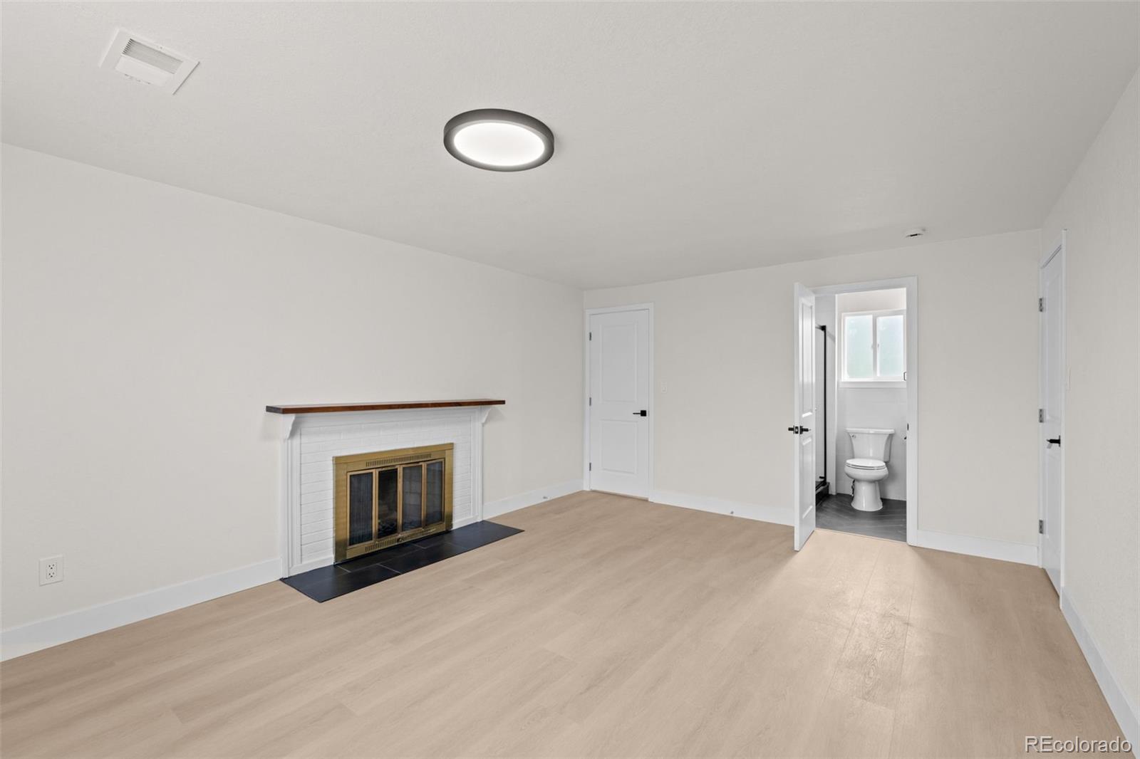 MLS Image #11 for 1779 s monaco parkway,denver, Colorado