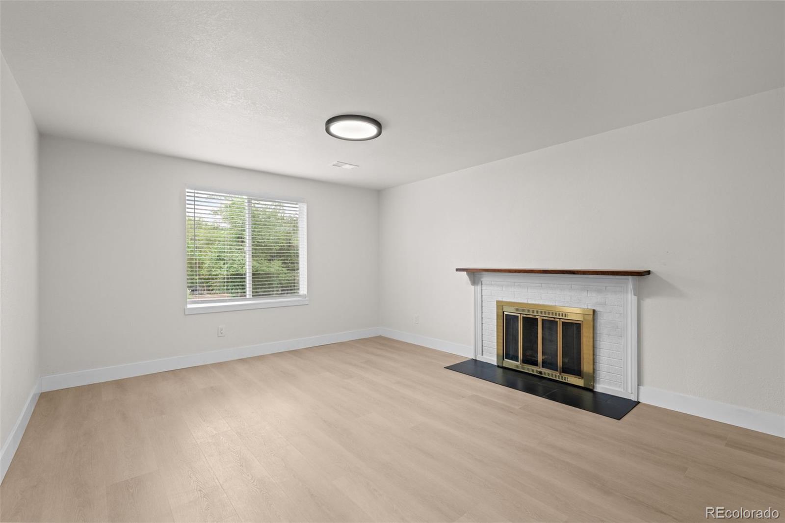 MLS Image #12 for 1779 s monaco parkway,denver, Colorado